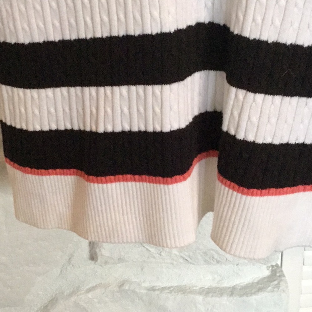 V-Neck Striped Large Sweater - Picture 5 of 6